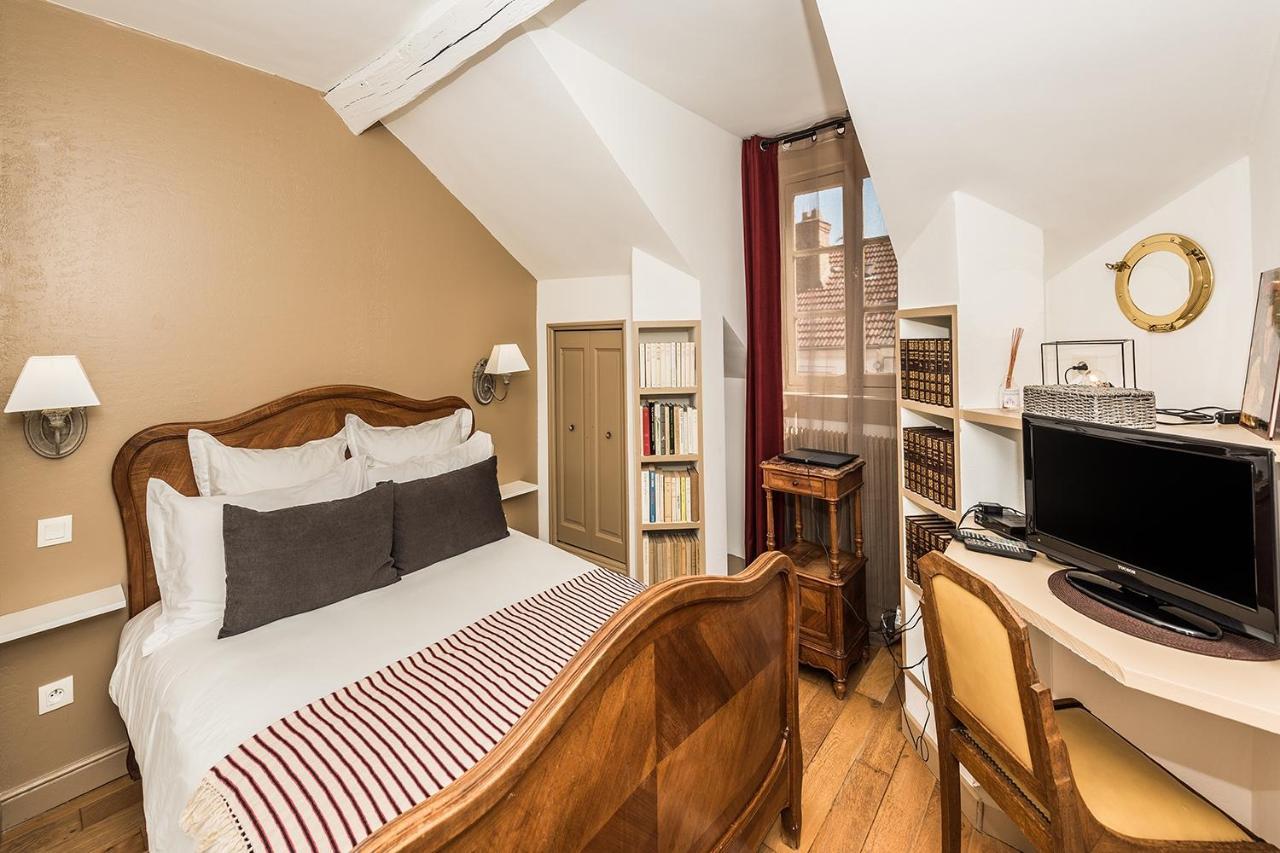 Chambres D'Hotes La Closerie Des Trois Marottes Melun Eksteriør billede